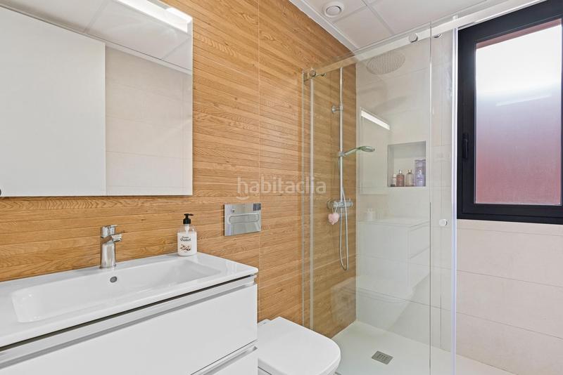 Foto 7d402f96-8e89-411e-ae75-fb39dfc0a224. Casa aparellada amb aparcament piscina a Los Secanos Guardamar del Segura