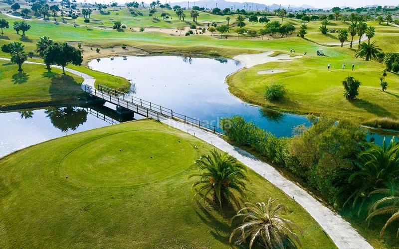 Foto 25bee216-25ad-4682-8cc8-cf00506e554d. Casa exclusivo bungalow planta alta en vistabella golf llave en mano, nuevo a estrenar, con solárium pr en Orihuela