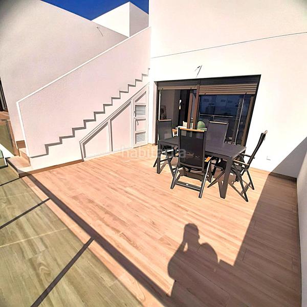 Foto af667e59-ecfc-4c5f-ad95-3713e7daf302. Casa exclusivo bungalow planta alta en vistabella golf llave en mano, nuevo a estrenar, con solárium pr en Orihuela