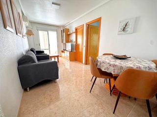 Apartament  Calle torresal. Apartamento de 2 dormitorios con piscina comunitaria en torrevie