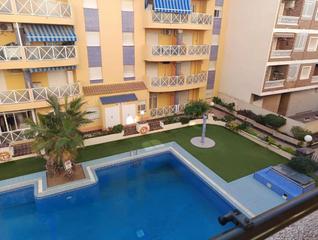 Apartament  Calle villa madrid. Apartamento de 3 dormitorios y 2 baños con parking y piscina com