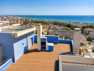 Ático en Torreblanca 14a. Espectacular ático exterior con 80 m2 de terraza y vistas abiert