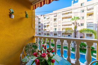 Apartament  Calle san julian. Apartamento de 1 dormitorio con piscina comunitaria