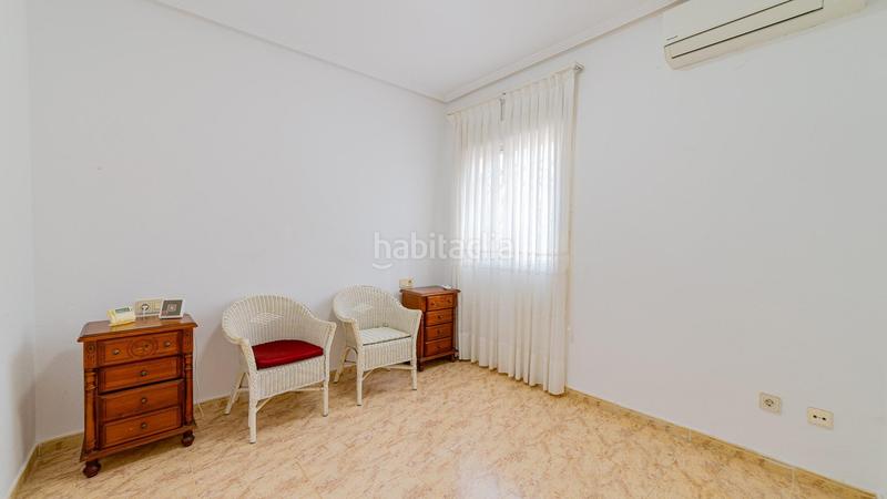 Foto 24b2a025-7b65-42f3-af1b-8647a7af6bff. Chalet dans calle calle leman dans La Florida Orihuela