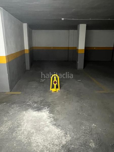 Foto 890414ff-7a40-423c-a820-fd69bbe5f522. Aparcament cotxe a calle calle de ramón gallud a Torrevieja