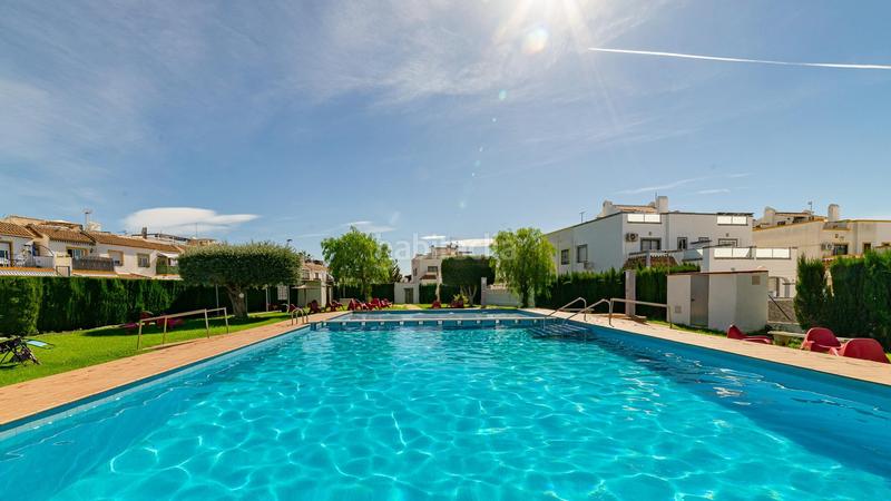 Foto 4c756e3a-8045-4449-bee2-a8accc58159d. Zweistöckige wohnung in calle calle otelo 1 in Zona Carrefour - Urbanizaciones Torrevieja