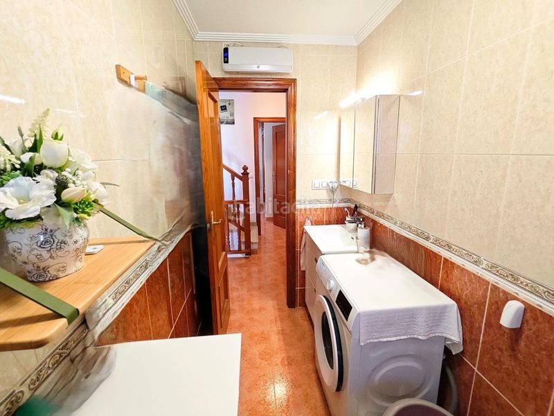 Foto a7b15423-6384-4dff-9785-ac836dd8a0f9. Casa amb calefacció aparcament piscina a Zona Carrefour - Urbanizaciones Torrevieja