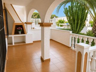 Casa  Calle madaleta - ur los altos 15. Vivienda de 2 dormitorios con zonas verdes y piscina comunitaria