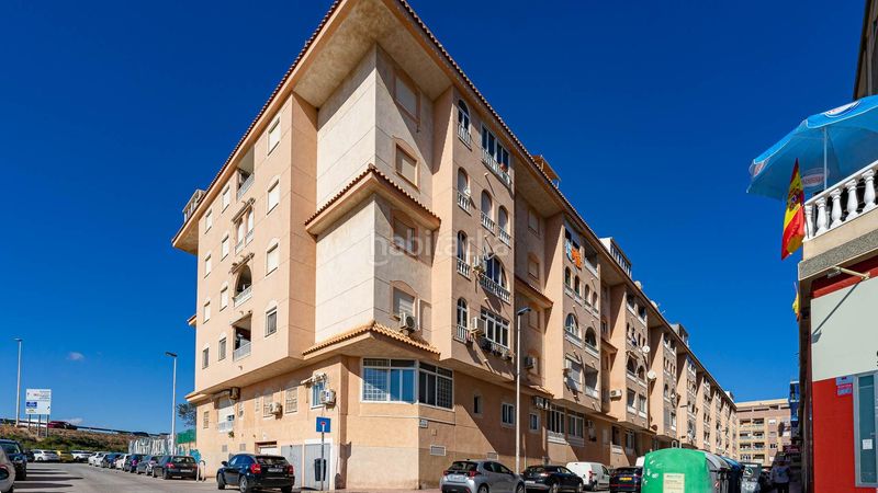 Foto 456ede64-dd55-476e-a43f-220416b02d31. Àtic a calle calle santander 3 a Parque de las Naciones Torrevieja