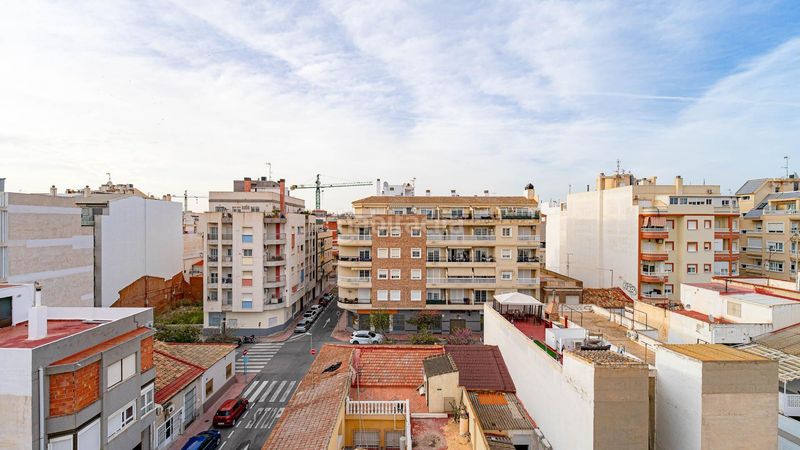 Foto 16bb542c-a3ae-4ad2-b47e-2961250ad7e3. Ático espectacular ático con garaje y gran terraza en zona centro en Torrevieja