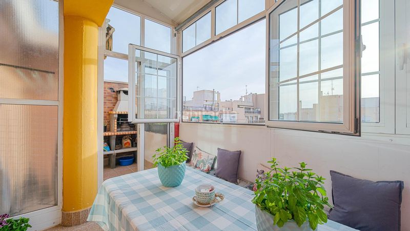 Foto d38f9ef7-55fe-4960-be85-01e5b4f642fa. Ático espectacular ático con garaje y gran terraza en zona centro en Torrevieja