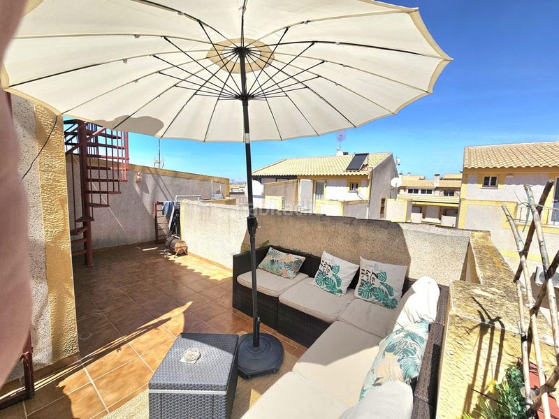 Foto 4c874810-ac44-41d4-9acc-18b56c6980e1. Casa amb piscina a La Florida Orihuela