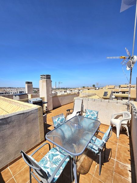 Foto 545ea188-45a2-486c-b1a1-fd664781fcb0. Casa amb piscina a La Florida Orihuela