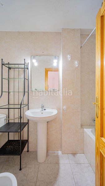 Foto 9f6b67bf-6ce3-440e-b4e7-a3fdee1666af. Casa amb aparcament a Centro Alcázares (Los)