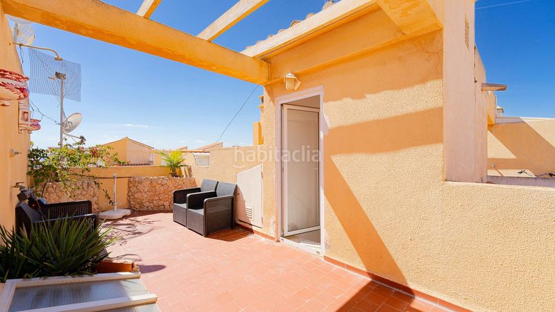 Foto 1f289467-8538-48db-8cee-bc6dab242c37. Casa amb piscina a Zona Carrefour - Urbanizaciones Torrevieja