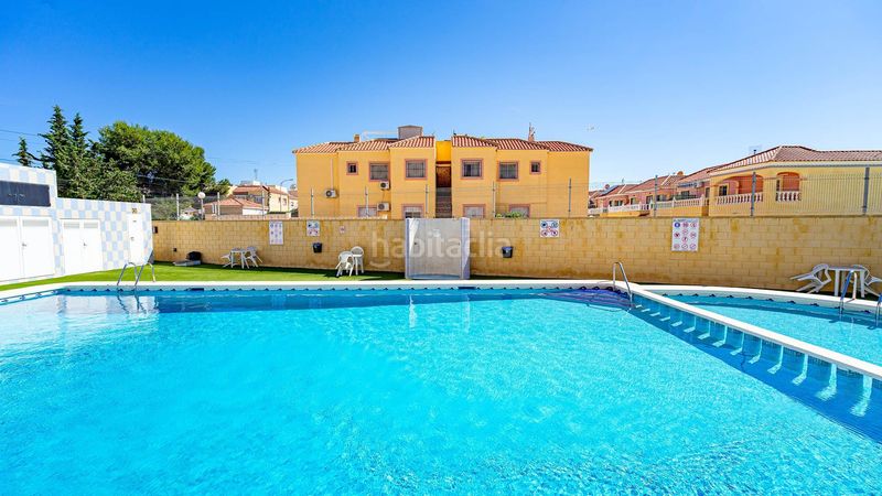 Foto 41960fd6-634b-4734-aff9-6bb1af4f25e0. Casa amb piscina a Zona Carrefour - Urbanizaciones Torrevieja