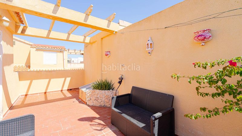 Foto 4eeffea1-427f-4f51-b2ef-5e4f6e6a567b. Casa amb piscina a Zona Carrefour - Urbanizaciones Torrevieja