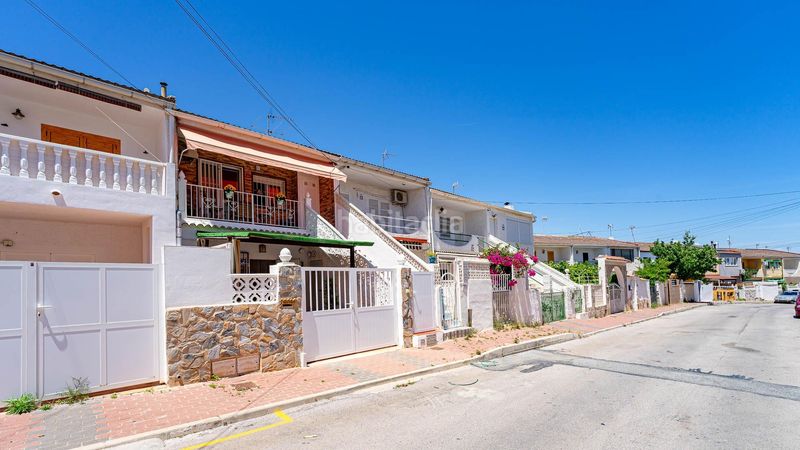Foto 62edc68d-f2b4-4bbe-8b85-786f6c4e71af. Casa amb aparcament a Los Balcones-Los Altos Torrevieja