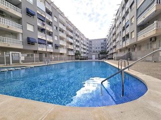 Apartament  Loma la. Apartamento de 1 dormitorio con piscina comunitaria, parking y t