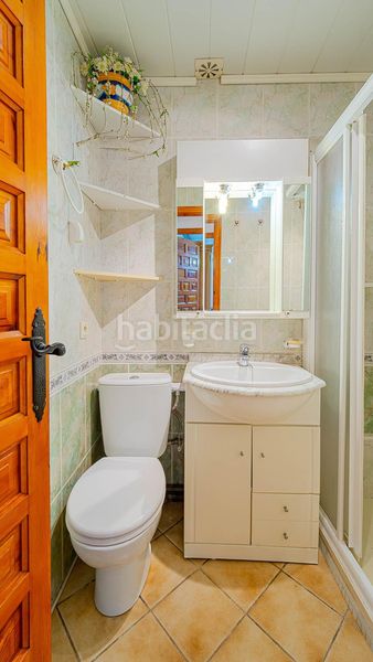 Foto b9e1e323-9b30-4eeb-9542-cc8299f3e6cc. Casa adossada a Zona Carrefour - Urbanizaciones Torrevieja