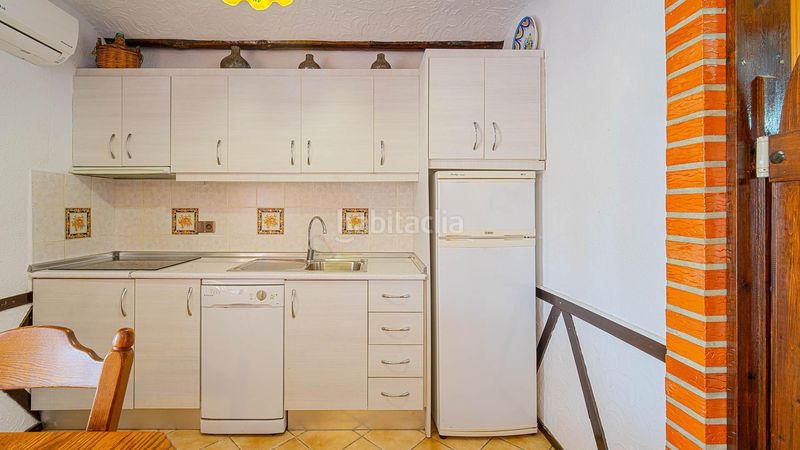 Foto c0b56ab0-5e99-46c2-805b-3cf75c7c821e. Casa adossada a Zona Carrefour - Urbanizaciones Torrevieja