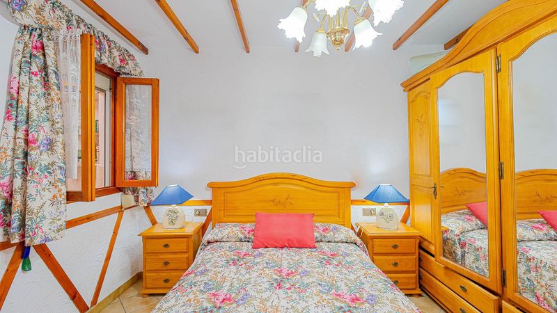 Foto c0bea495-3388-4bd0-a420-73778a8872db. Casa adossada a Zona Carrefour - Urbanizaciones Torrevieja