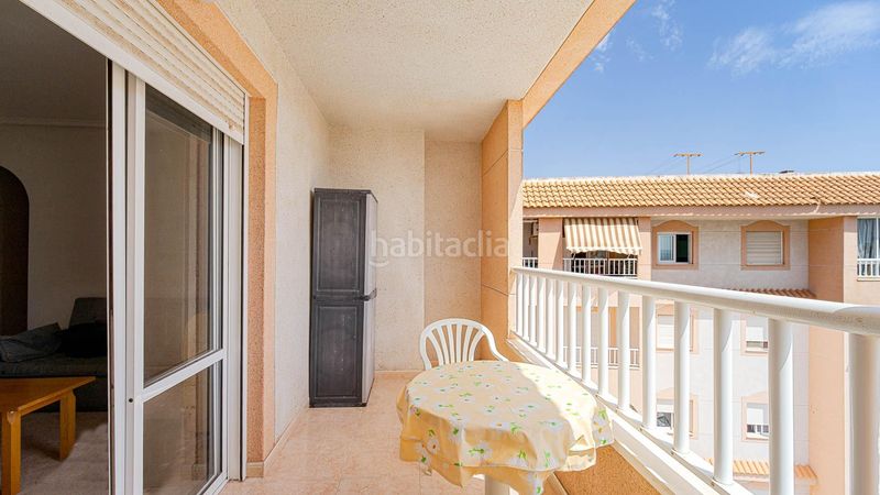 Foto 73b5838f-1e06-443e-a5eb-d4854436bad8. Ático  de 2 dormitorios con terraza y piscina comunitaria en El Molino, en Torrevieja