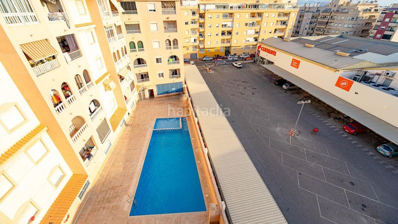Foto a0917296-e223-4180-8283-b2dcb351d79c. Ático  de 2 dormitorios con terraza y piscina comunitaria en El Molino, en Torrevieja