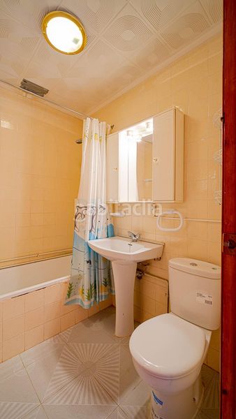 Foto a176b3b4-1ace-4352-abaa-e144e26b66ae. Casa a Zona Carrefour - Urbanizaciones Torrevieja
