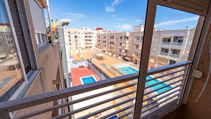 Foto 30b88f0c-6e88-416d-a4f4-48f79f230ca6. Àtic amb piscina a Antonio Machado Torrevieja