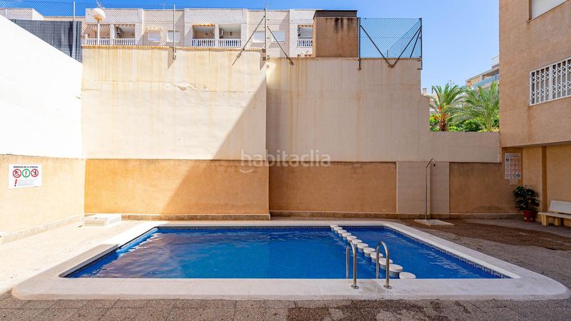 Foto 54b7ff73-f85b-44fa-aed9-3ed72ef50657. Àtic amb piscina a Antonio Machado Torrevieja