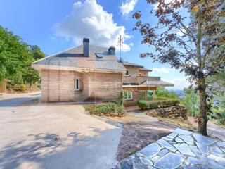 Casa  Calle ponent (c. aragall). Oportunidad!! urge vender en corbera de llobregat  urbanización