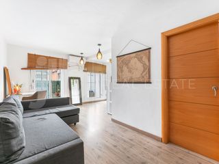 Àtic  Calle napols. Ático con gran terraza y luz natural junto al metro listo para e
