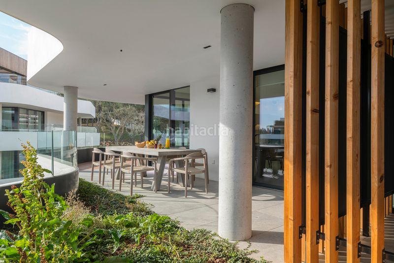 Foto 6fd85f02-9d47-491f-8662-3157ee085c03. Apartament amb aparcament piscina a Sotogrande alto Sotogrande