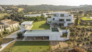 Casa a Sotogrande Alto. Villa en sotogrande alto zona g