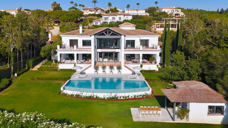 Foto 5642dc60-951b-4fb9-8bdc-2a77ef29dca8. Casa con parcheggio piscina in Sotogrande alto Sotogrande