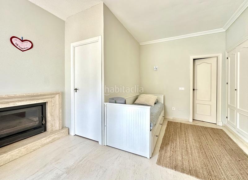 Foto 5e048a68-c43e-4f1e-89c9-654a2a98d491. Casa amb aparcament piscina a Sotogrande costa Sotogrande