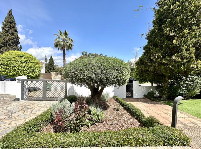 Foto 702aeea9-5fce-4477-9b18-30ffde1545e6. Casa amb aparcament piscina a Sotogrande costa Sotogrande