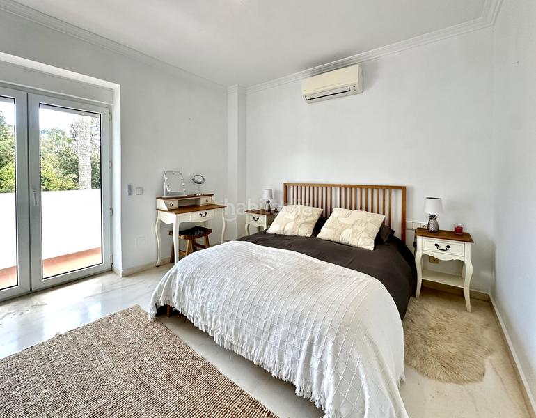 Foto a8ceec0c-dd98-4d1e-9208-7efdfcd4def5. Casa amb aparcament piscina a Sotogrande costa Sotogrande