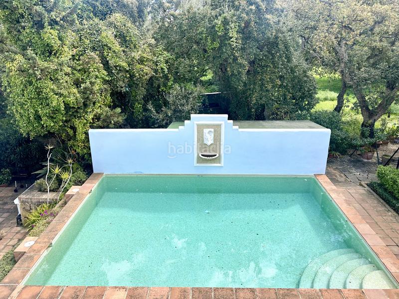 Foto e13d19fc-454a-4492-b997-a41c4c38e4fd. Casa amb aparcament piscina a Sotogrande costa Sotogrande