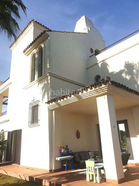 Foto e8e7654e-b33d-464c-a8fb-8d2443342159. Alquiler casa adosada townhouse cortijos de la reserva en Sotogrande