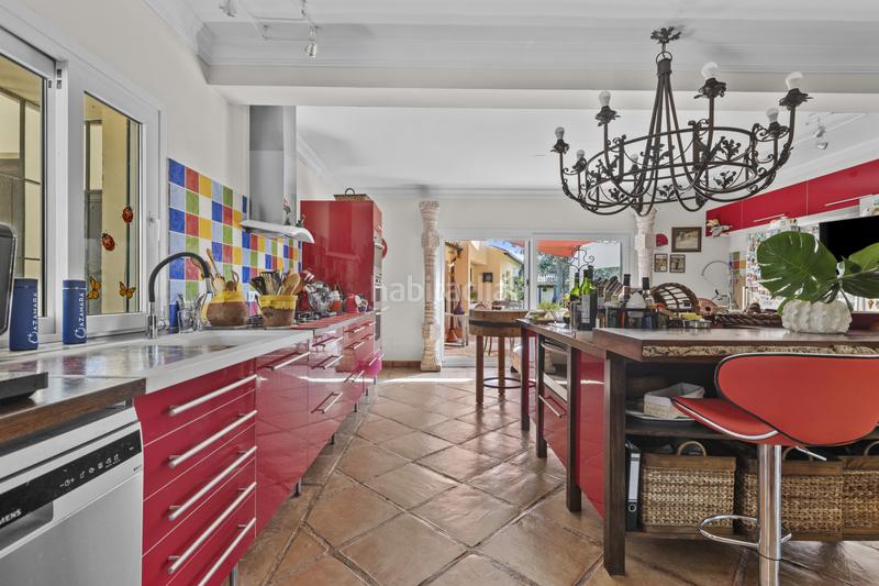 Foto 194c937f-0ffd-41e3-8a6b-e2207364f4d8. Casa amb calefacció aparcament piscina a Sotogrande alto Sotogrande