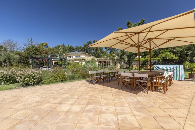 Foto 8404977b-f6dc-4d69-b0f4-ef353470d19a. Casa amb calefacció aparcament piscina a Sotogrande alto Sotogrande