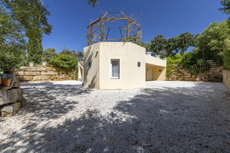 Foto b1d8304f-f49f-4909-9356-f36f2c94f4bc. Casa amb calefacció aparcament piscina a Sotogrande alto Sotogrande