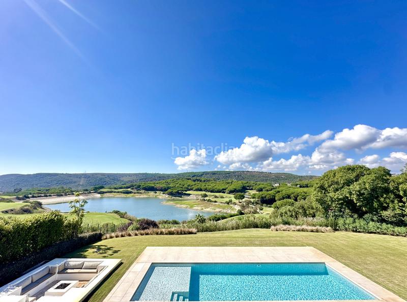 Foto 089452b1-82d5-40b5-91cf-63dcfd1b15fd. Casa con parcheggio piscina in Sotogrande alto Sotogrande