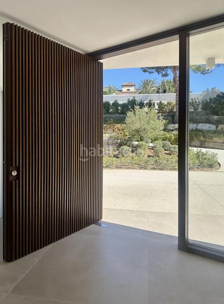 Foto a3f182ba-e3e4-41ac-99ef-41990a49d4b5. Casa con parcheggio piscina in Sotogrande alto Sotogrande