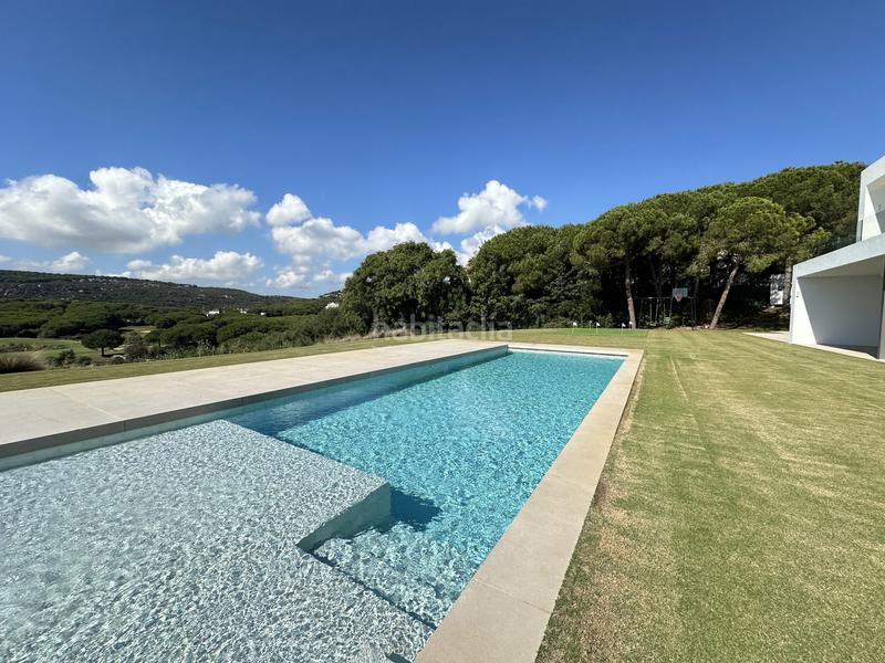Foto c2852eef-570d-4163-b4a5-a490f2fe3da7. Casa con parcheggio piscina in Sotogrande alto Sotogrande