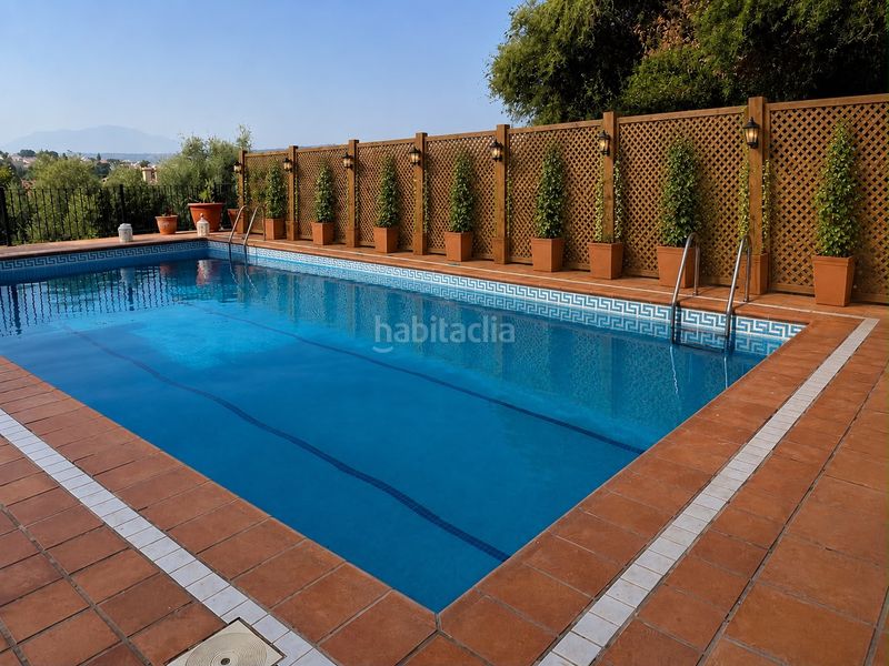 Foto 0b6ddbdc-8e67-4306-a6c3-8d34af35b1f8. Casa amb calefacció aparcament piscina a Sotogrande costa Sotogrande