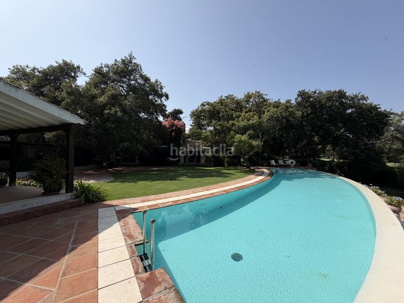 Foto 12c95a67-b592-4150-9db6-8ccd29205bda. Casa amb calefacció aparcament piscina a Sotogrande costa Sotogrande