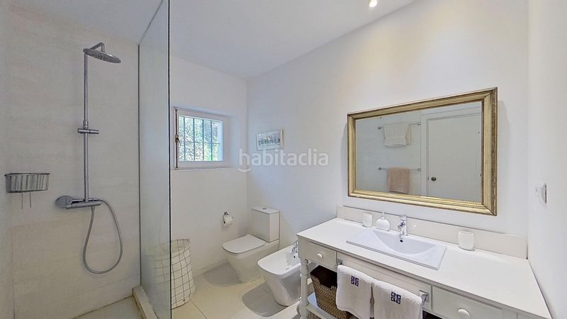 Foto 85093815-25c1-47c5-9380-b3e9c77dab8a. Casa amb calefacció aparcament piscina a Sotogrande costa Sotogrande